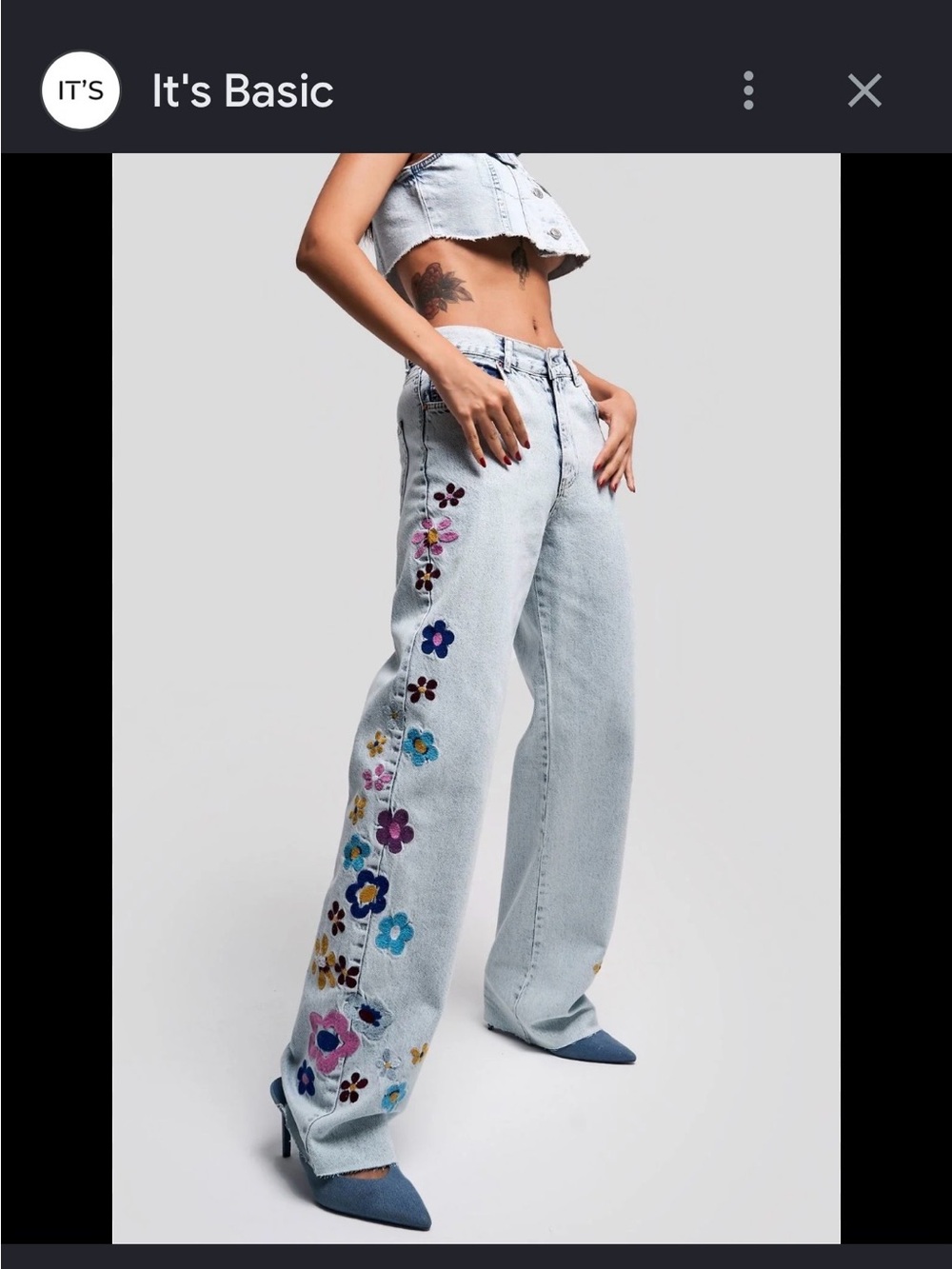 Light Wash Embroidered Boyfriend Jeans with Floral Accents